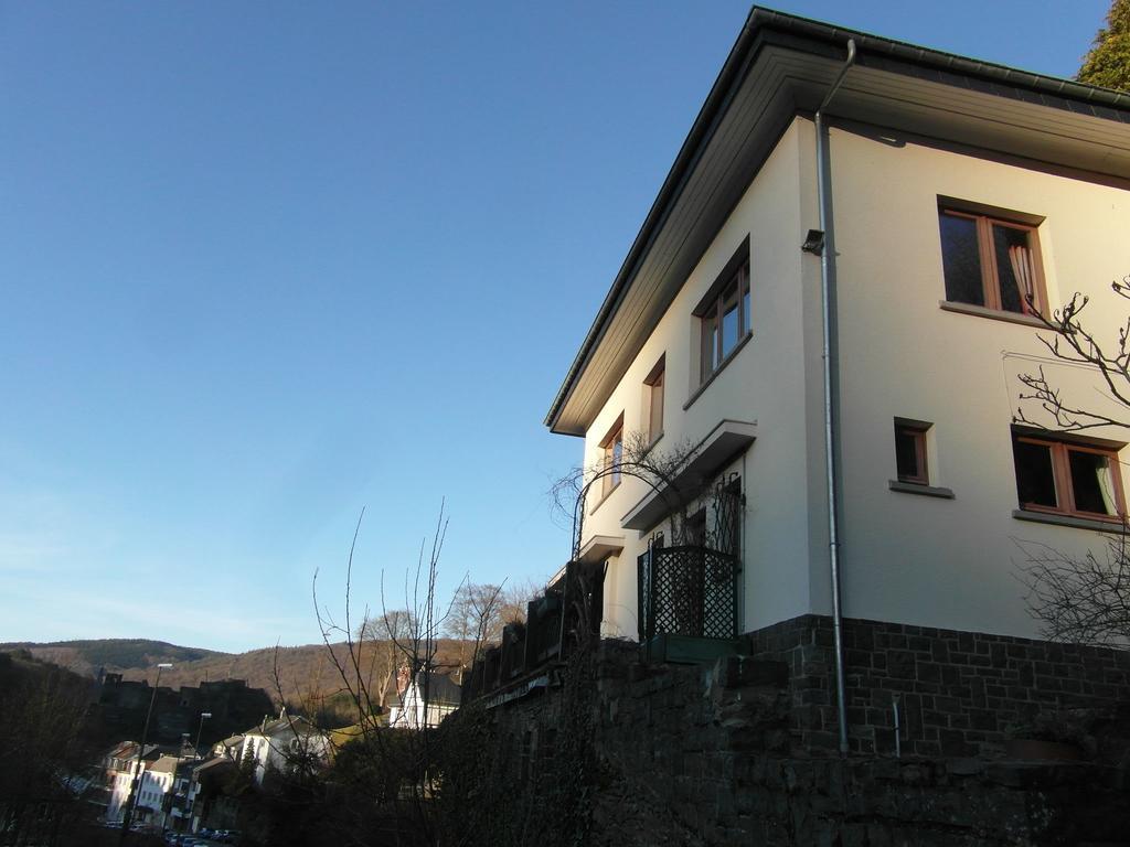 Child Friendly Holiday Home In La Roche En Ardenne Exterior photo